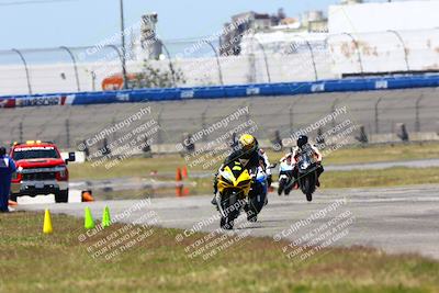 media/Apr-23-2022-Fastrack Riders (Sat) [[cb2d6ae73d]]/LEVEL 1/1145AM TURN 3 AND 4/